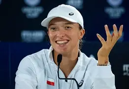 ag体育团队_斯瓦泰克轻松晋级(斯瓦泰克个人资料)