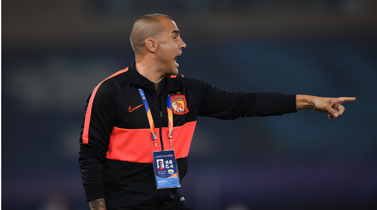 关键回合精准把握，胜利天平逐渐倾斜(胜利的天平)